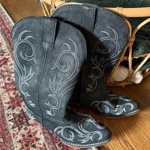 Roper Black Embroidered Women's Western/Cowboy Boots